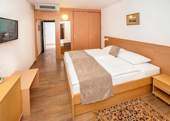 Omorika Ξενοδοχείο 3*