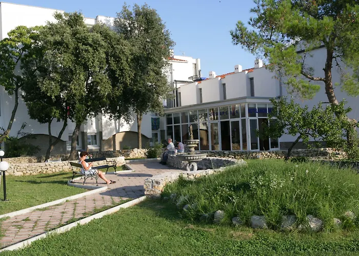 Ξενοδοχείο Omorika 3*