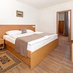 Hotell Omorika Punat