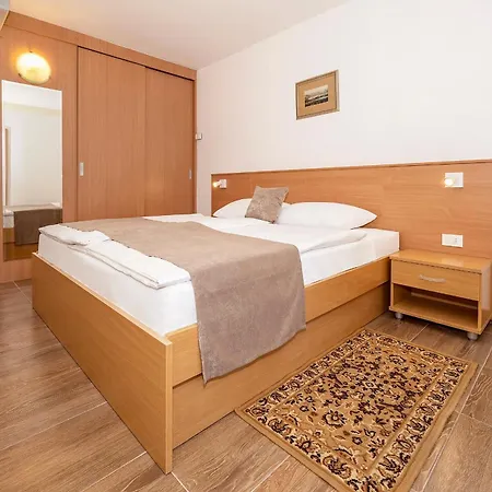 Omorika 3* Punat