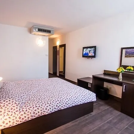 Omorika 3* Punat