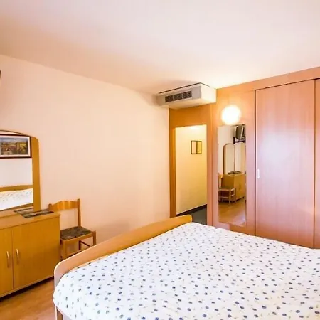 Omorika Hotel 3*