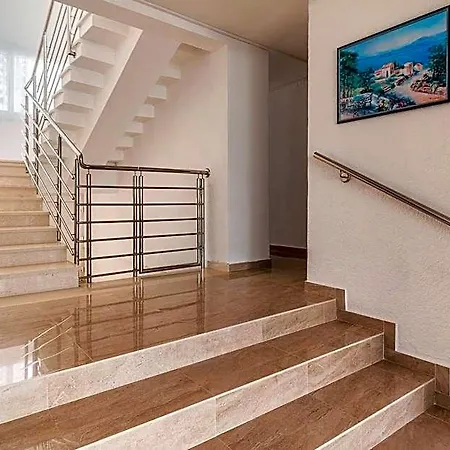 Omorika Hotel