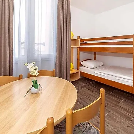Hotel Omorika 3*